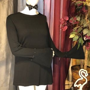 Avenue Webbed Bell Sleeves w/Silver Ball Details